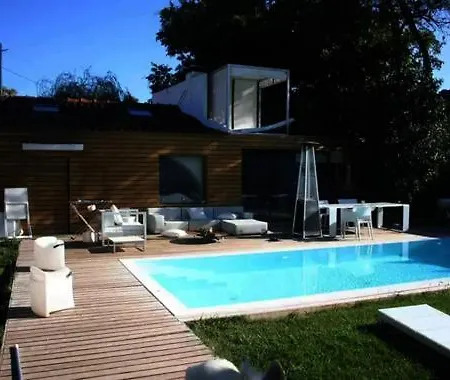 펜션 Mystay Lisboa Casa Com Piscina